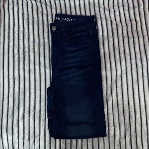 American Eagle Super Hi Rise Jegging 00 short